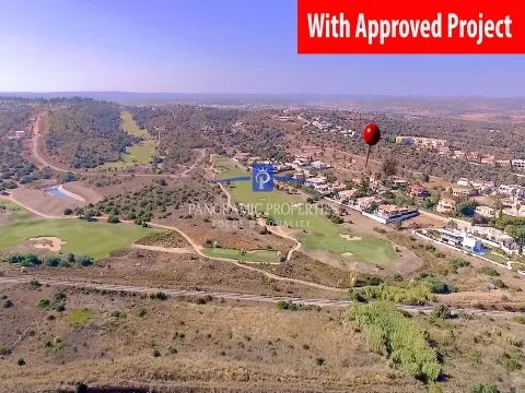 Lote urbano com licença de construção e projecto em localização perfeita com alguma vista mar,