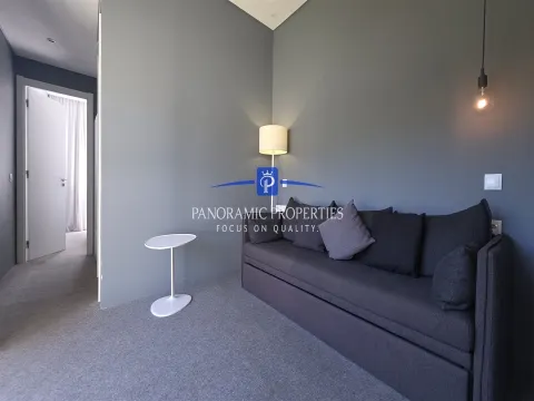  New on the market ! Elegant one-bedroom apartment on a prestigious resort