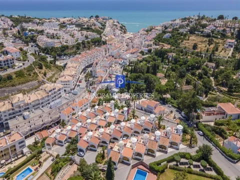 Exceptional two bedroom townhouse with amazing sea views.