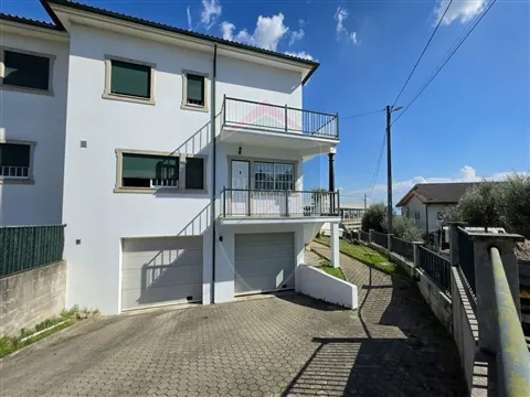 Doppelhaus 4 Schlafzimmer