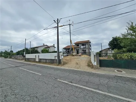 House T4