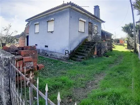 Detached house to restore T2