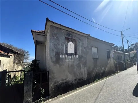 Moradia para Restauro em Argoncilhe | Oportunidade de Investimento em Santa Maria da Feira