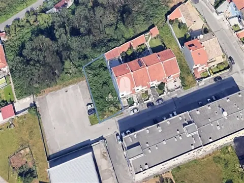 Lote para Moradia em São João de Ver | 345m²