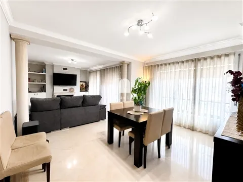 Apartamento T4 à Venda em Carvalhos, Pedroso – Vila Nova de Gaia | 206 m² com Vista Mar