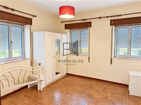 Andar de moradia T2 mobilado em Mosteiro de Silgueiros, Viseu