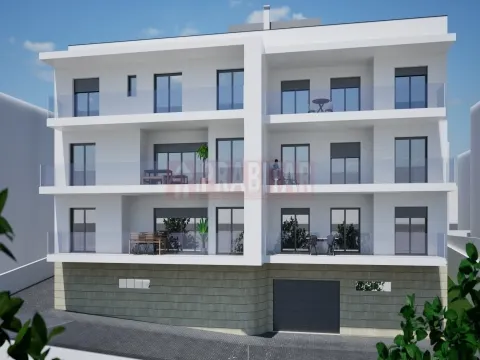 APARTAMENTO T3 NOVO COM GARAGEM E VARANDAS EM S. MARTINHO DO BISPO