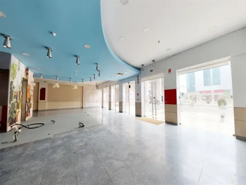 LOJAS PARA RESTAURAÇÃO NA BAIXA DE COIMBRA - JUNTO À LODA DO CIDADÃO