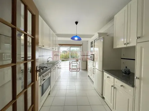 Wohnung 4 Schlafzimmer