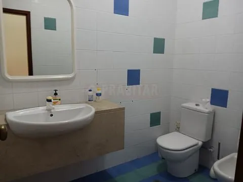 ESCRITÓRIO COM APARCAMENTO EM PLENA BAIXA DE COIMBRA