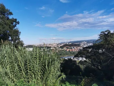 TERRENO PARA CONSTRUÇÃO DE MORADIA EM CASTELO VIEGAS