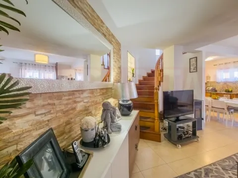 MORADIA T3 COM GARAGEM NA FIGUEIRA DA FOZ