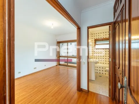 Andar Moradia T3+1 Lavandeira - Oliveira do Douro - Gaia