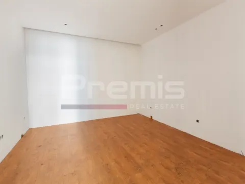 Apartamento T1+2 / Rua do Agueiro, Vila Nova de Gaia / Venda/ 215000€