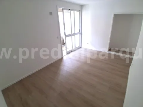 Appartement de 3 chambres entièrement rénové, idéalement situé, Baguim do Monte