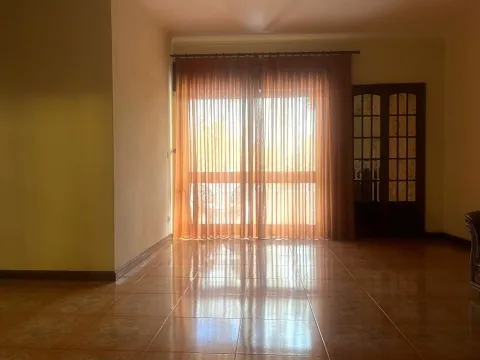 T3 + 1 no Centro de Matosinhos, com terraço e 2 lugares de garagem