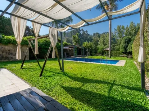 Encante-se com esta moradia de sonho em Guimarães