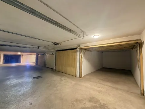 Arrenda-se Garagem na Costa, Guimarães