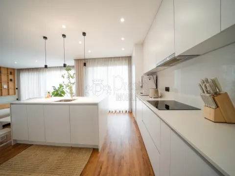 Apartamento para Arrendar no Parque da Cidade em Guimarães