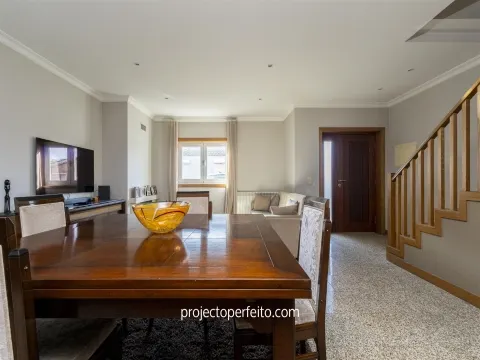 Moradia em Banda T3+1