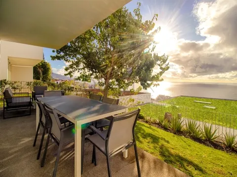 Moradia E &#124; Casas Brancas, São Martinho, Funchal