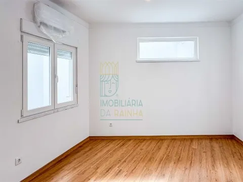 Apartamento T2 + 1 no Centro de Caldas da Rainha