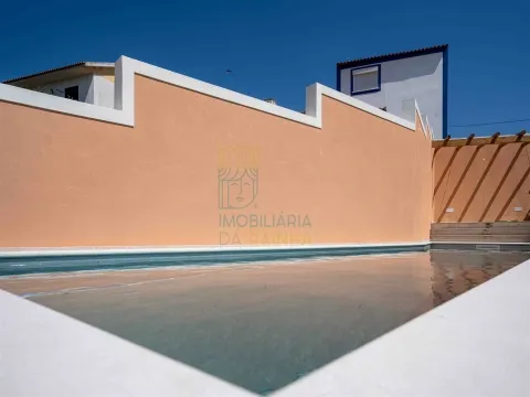 Moradia com garagem, piscina e vista sobre o campo em Caldas da Rainha