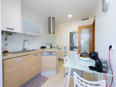 Maison dans village 3 Chambre(s)