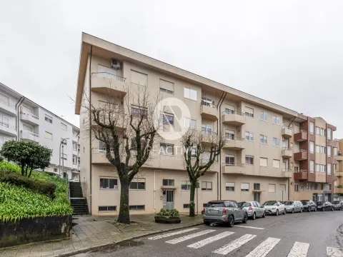 Apartamento T2 para venda em Ermesinde – Rés-do-Chão, Central e Arrendado