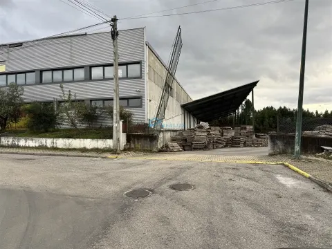 Armazém / Pavilhão