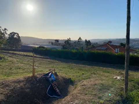   Terreno em Santo Tirso - Vila Nova do Campo