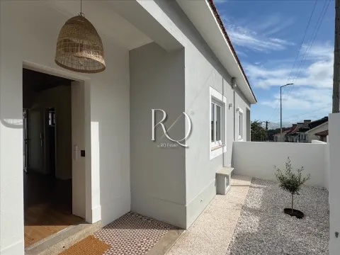 Semi-detached house T2