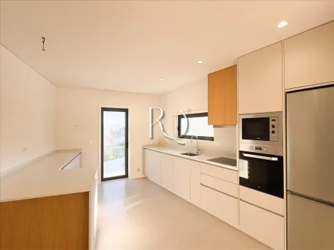 Semi-detached house T4