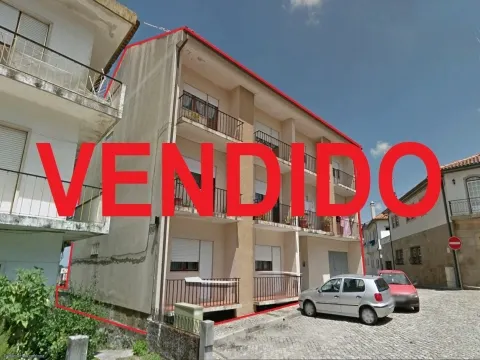 Building >=10 Bedroom