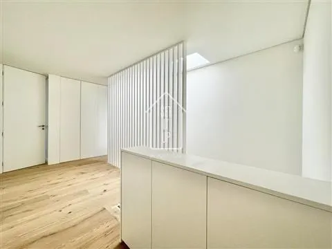 Moradia T4 nova na Foz do Douro