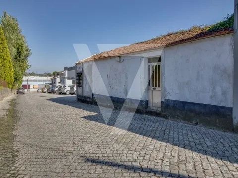 Moradia para reconstrução  Vila Nova de Gaia - Pedroso.
