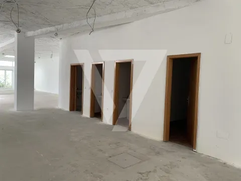 Shop/Office for Sale next to the metro - Matosinhos Sul.