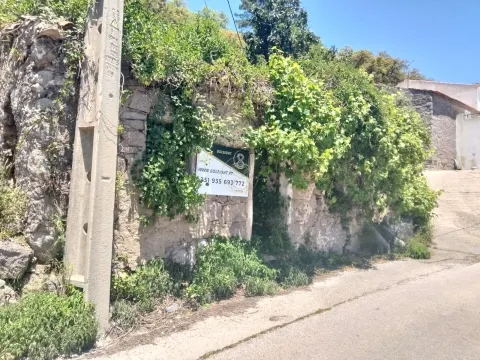 Terreno com Ruína, em Corte Pereiro, Monchique, Algarve