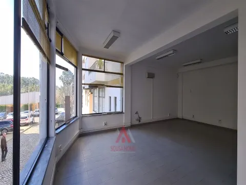 (Investimento) Loja c/ luz natural 