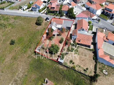 Moradia Térrea T3 / Lote de Terreno 888m2 / Maceira