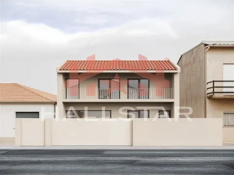 New 2-Bedroom House / Patio / Gândara dos Olivais