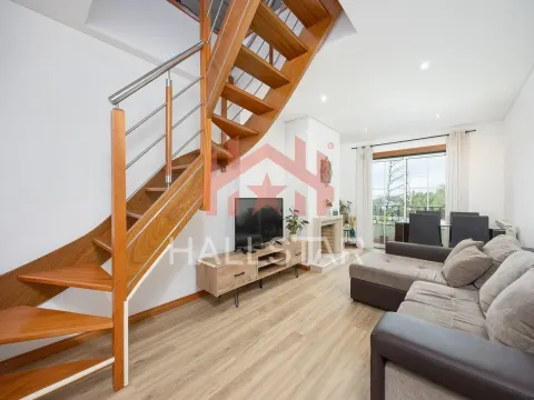 2+1 Bedroom Duplex Apartment / Casal dos Matos