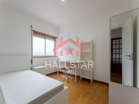 Arrendamento / Quarto / Totalmente Equipado e Mobilado / Leiria