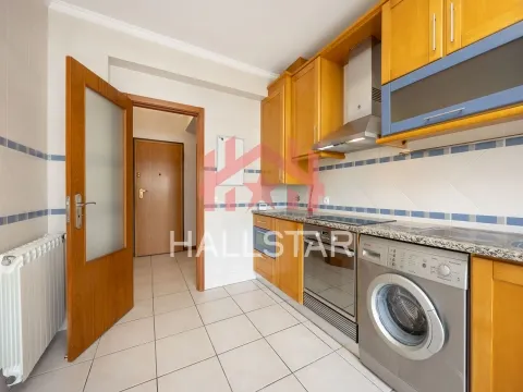 Arrendamento / Apartamento T3 / Garagem / Leiria