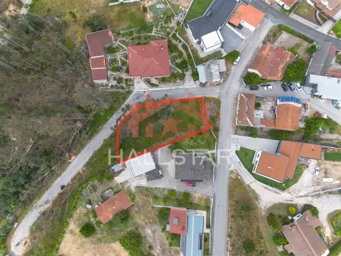 Terreno para Construção / Índice de 0.5 / Pousos