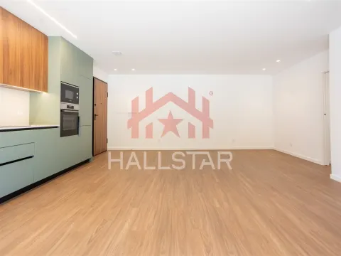 Apartamento T2 / Novo / Urbanização Santa Clara / Leiria