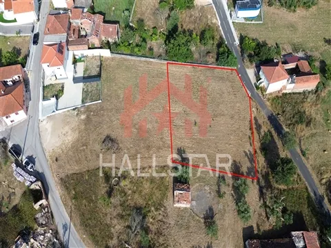 Building Plot / Area: 1,302 m2 / Colmeias
