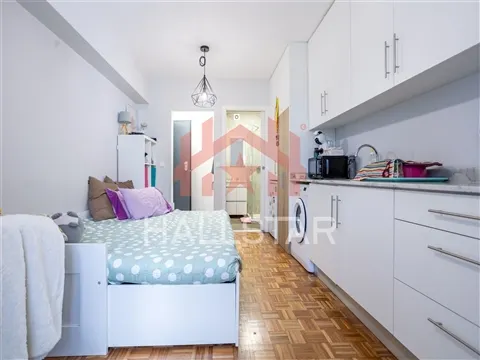 Apartamento T0 / Arrendado / Centro Histórico de Leiria