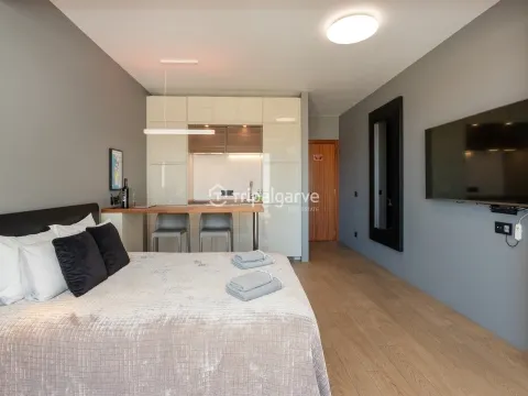 Renovated Studio for Sale in Albufeira Old Town – 3 Min to Peneco Beach &#124; AL Licensed