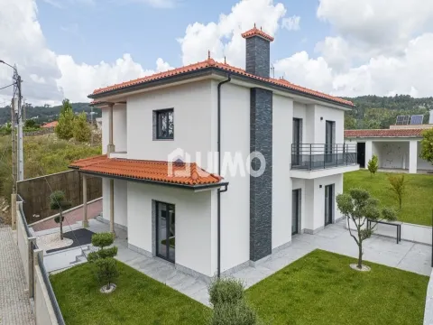 Moradia T4, São Martinho - Póvoa de Lanhoso